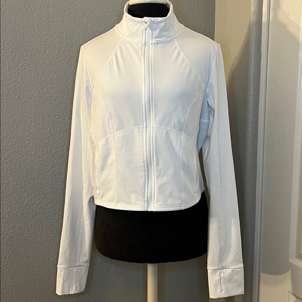 Fabletics Perfect Storm Cropped Train Jacket Clas… - image 4